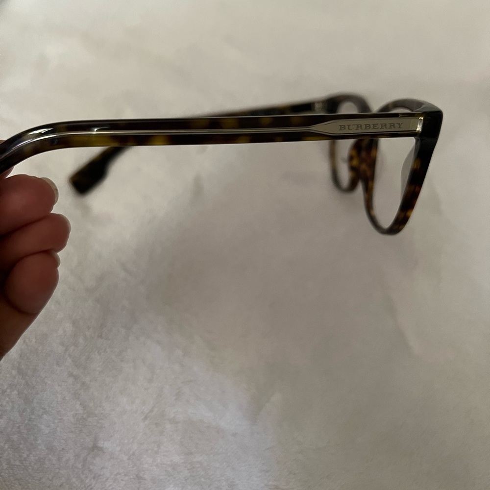 Burberry women eyeglasses - Picture 6 of 10